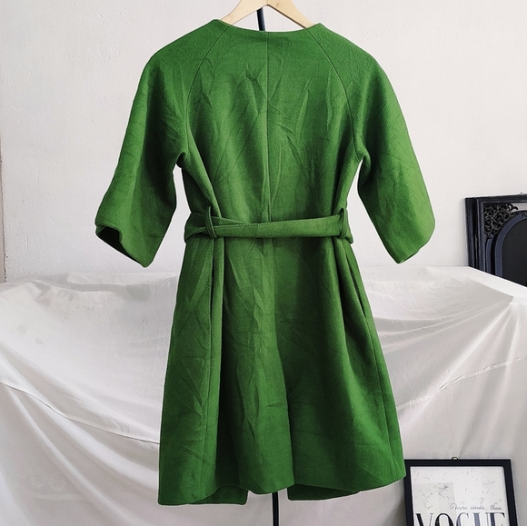 Short  green coat - Picture 3 of 6